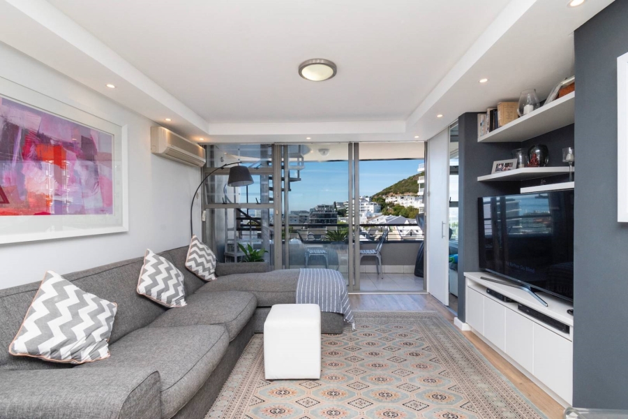 2 Bedroom Property for Sale in Sea Point Western Cape